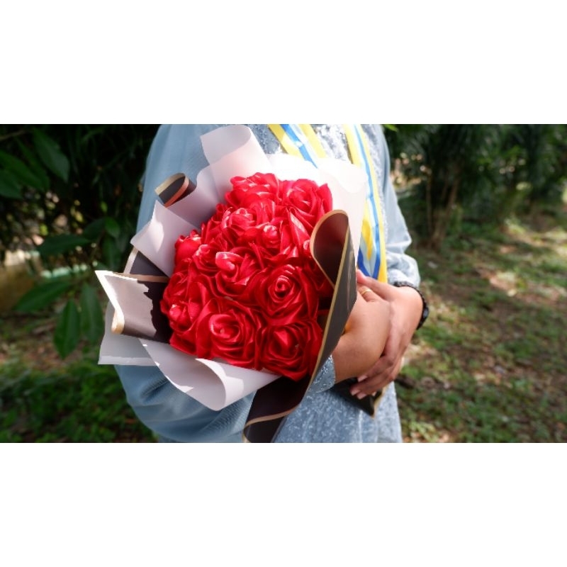 

Buket Pita Satin