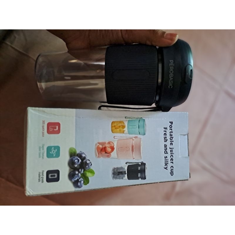 PORTABLE JUICER CUP FRESH AND SILKY