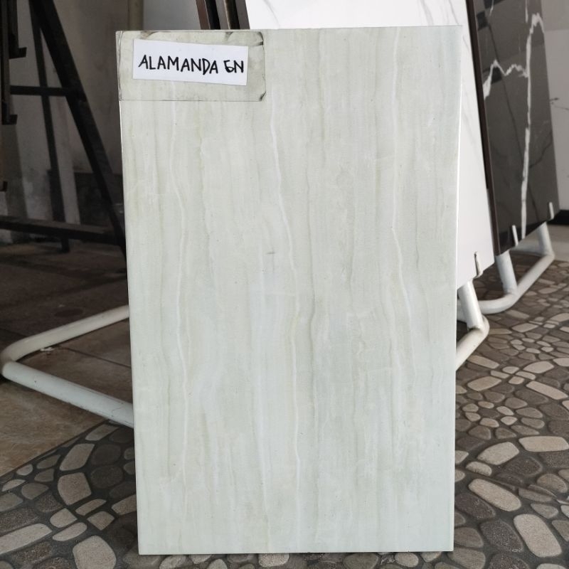 Keramik Dinding 25x40 Uno Alamanda GN Pare Kediri