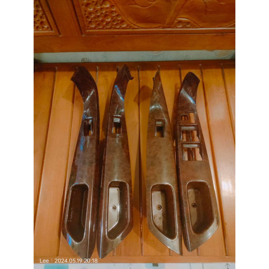 Arm Rest Doortrim dudukan switch Innova barong Wood panel