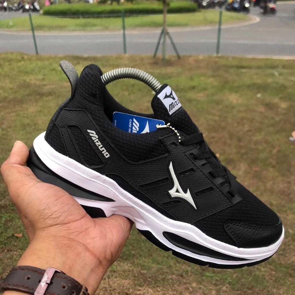 Keluaran Terbaru Sepatu Mizuno Sport Running Hitam Putih Sepatu Ringan Cocok Untuk JoggingSenamVolly