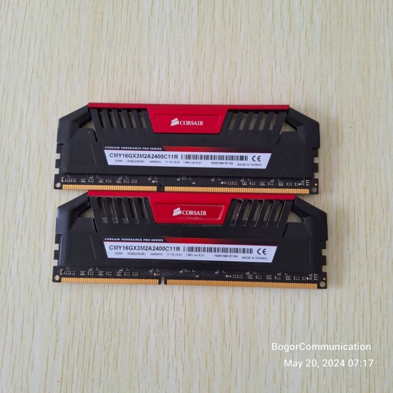 RAM DDR3 Corsair Vengeance PRO 16GB 2x8GB 2400MHz Desktop PC LONGDIMM