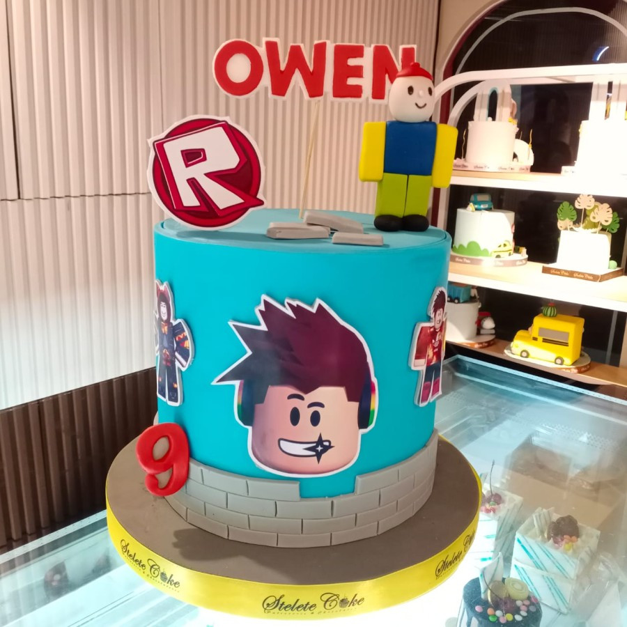

Kue Ulang Tahun / Kue Ultah Roblox / Birthday Cake