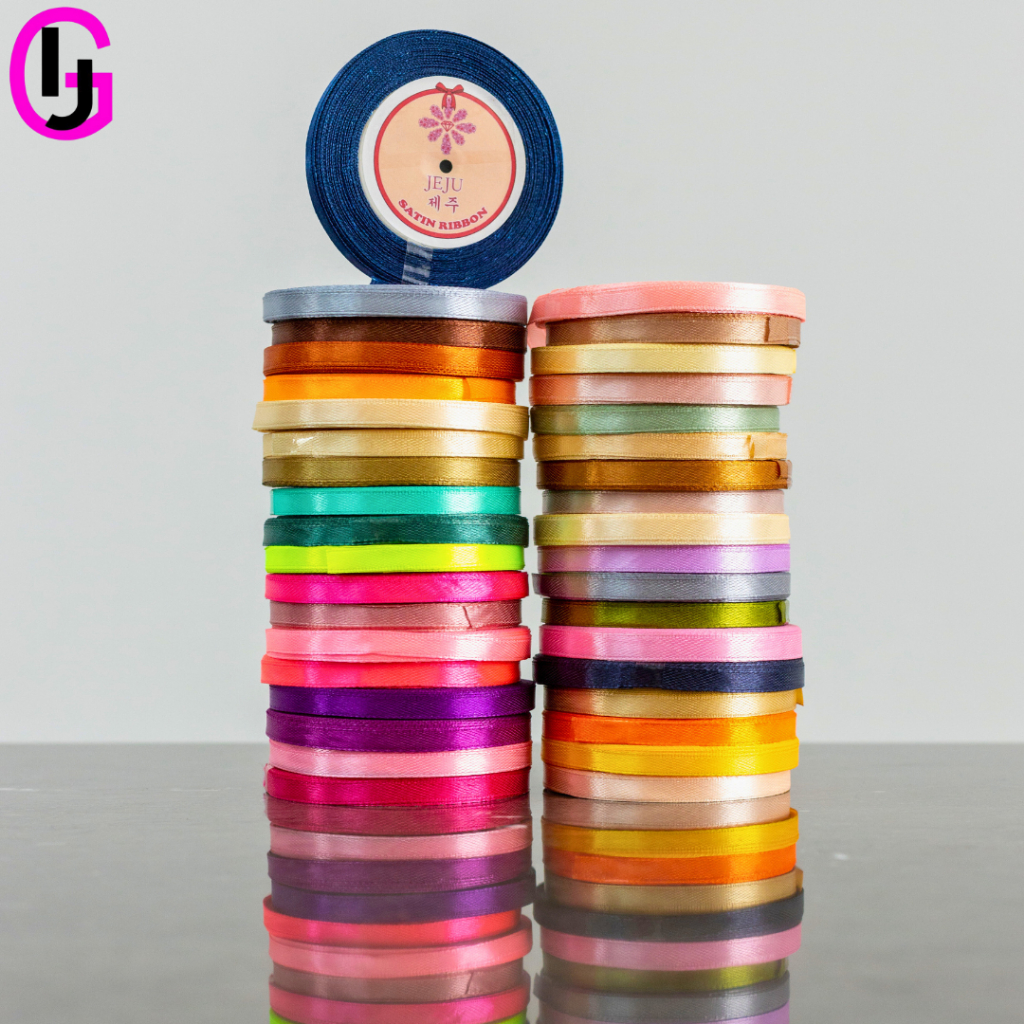 

Pita Satin 1/4" = 0.62 cm Untuk Kerajinan Aksesoris Pita Kado Part 1