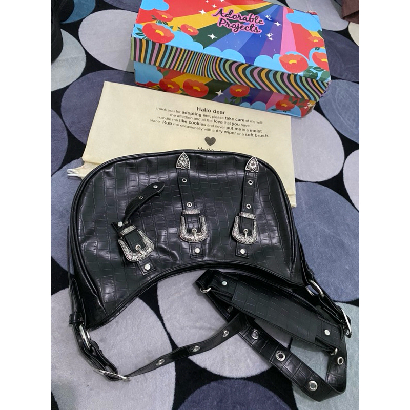 PRELOVED Kimberly Sling Bag Croco Black Adorable Projects