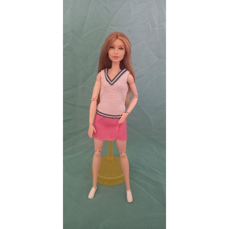 Barbie Gigi Hadid