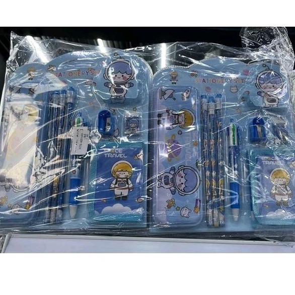 

1 Set ATK Anak 3 Warna Random