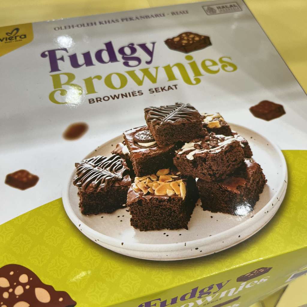 

Fudgy Brownies - Viera Oleh Oleh Pekanbaru