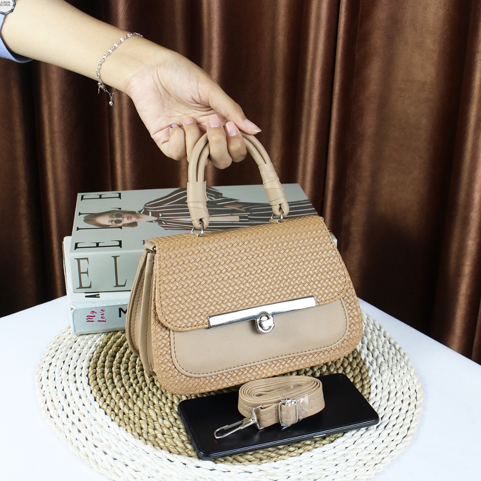 Paling Dicari LUNA AURA Tas Selempang Jinjing Kotak Wanita Ivana DK 37 Tas Viral Tas Kekinian Tas oo