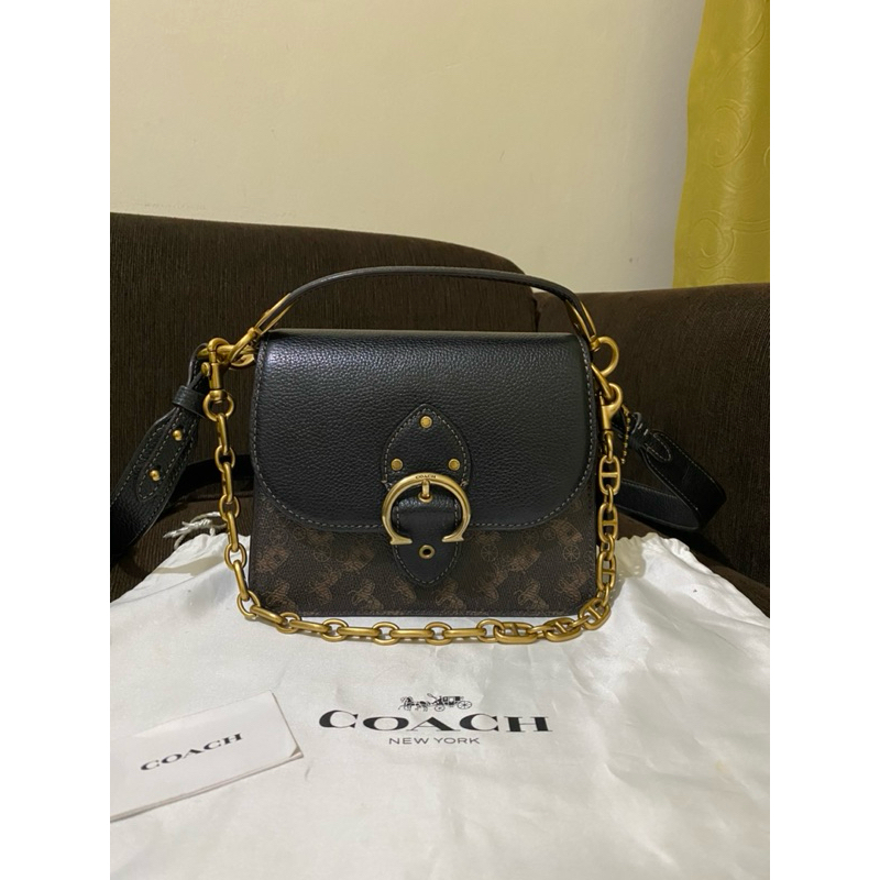 PRELOVED COACH BEAT 18