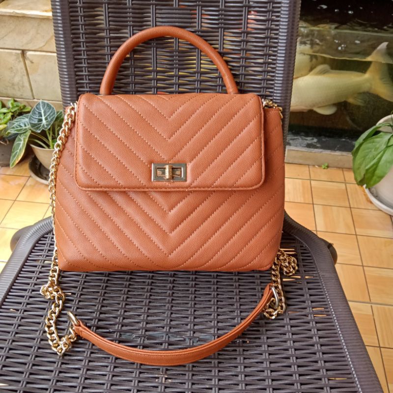 Preloved Flap Bag Cameron by Merche