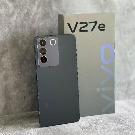 VIVO V27E RAM 12/256GB GARANSI RESMI