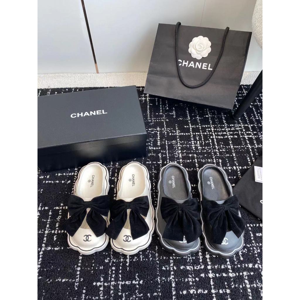 CHANEL fashionable new sandals