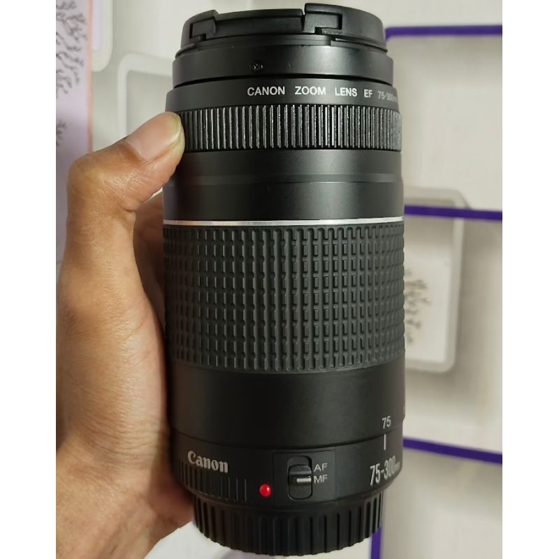 Lensa Canon 75-300mm