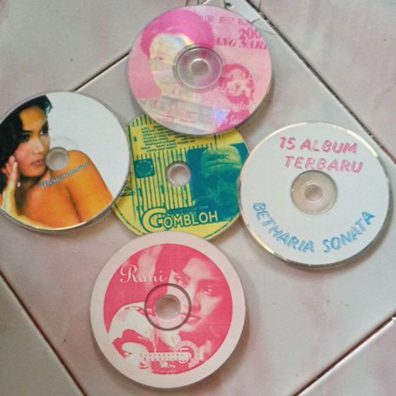 VCD,GOMBLOH,MAYANGSARI, KRISDAYANTI, RANI,BETHARIA SONATA