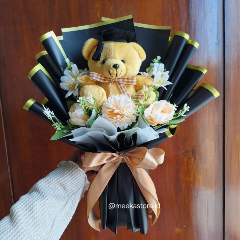 BUKET BONEKA WISUDA / BUKET WISUDA / GRADUATION BOUQUET / BUKET BUNGA PALSU / BUKET WISUDA CEWEK