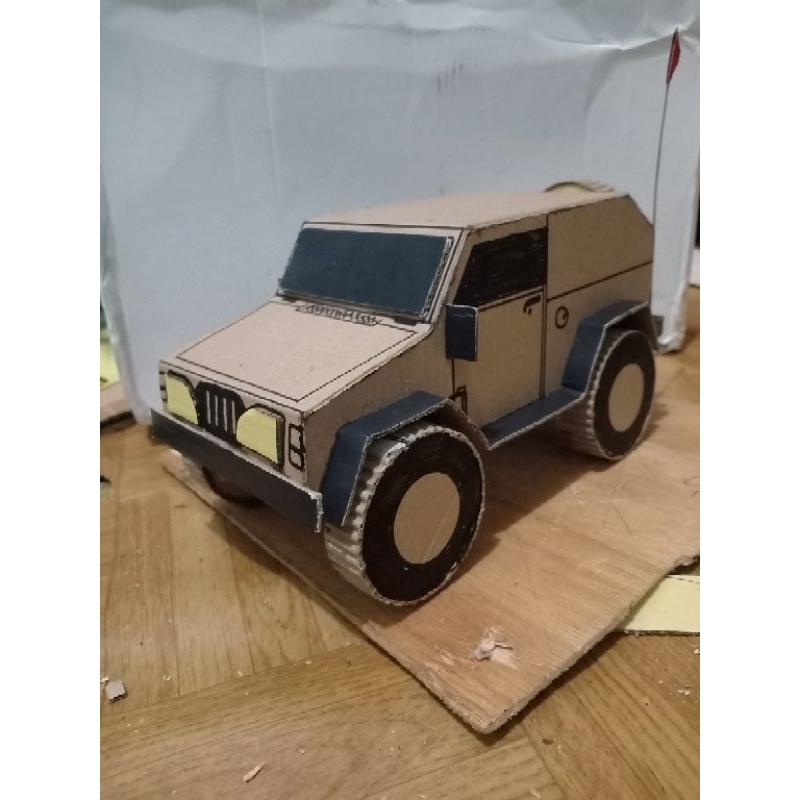 

prakarya dari kardus /tugas sekolah kardus/miniatur kardus mobil jeep DLL