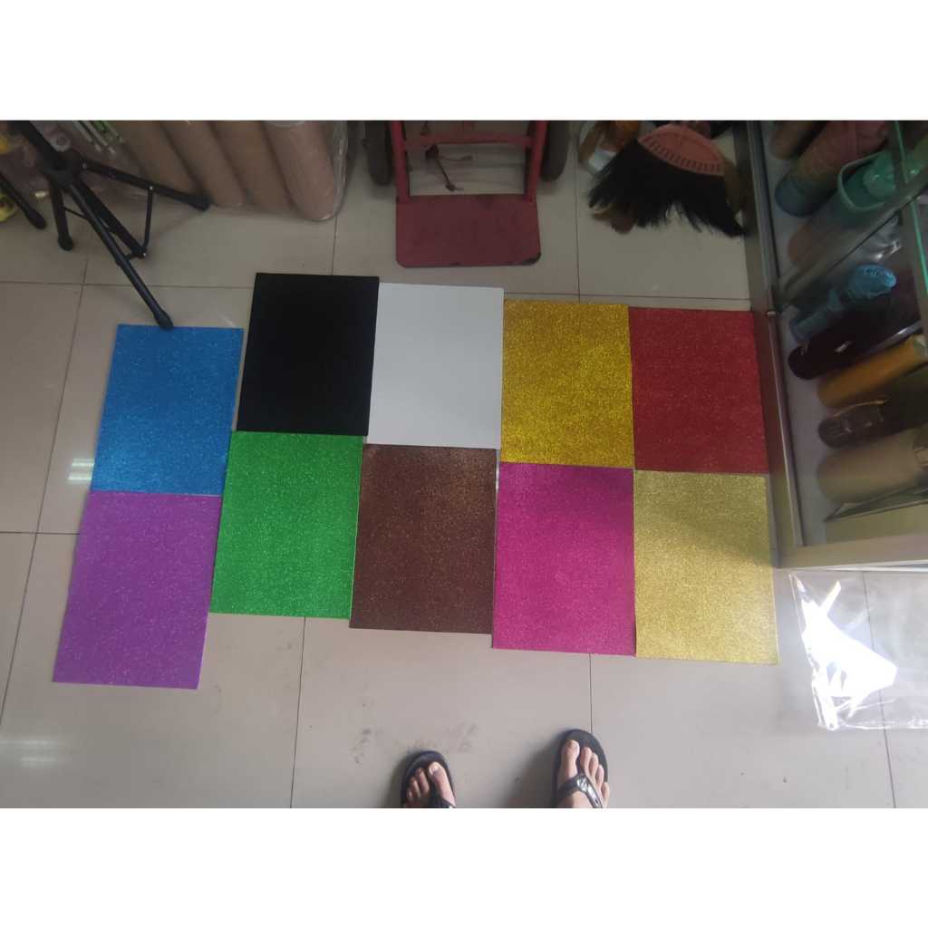 

busa glitter ukuran a3 satuan ( ukuran 40 x 30 cm ( ga pas banget ukurannya) prakaryaan eva foam glitter