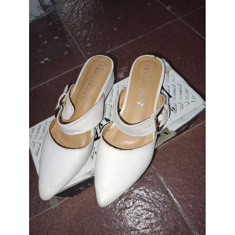 The sandals sepatu hak pesta