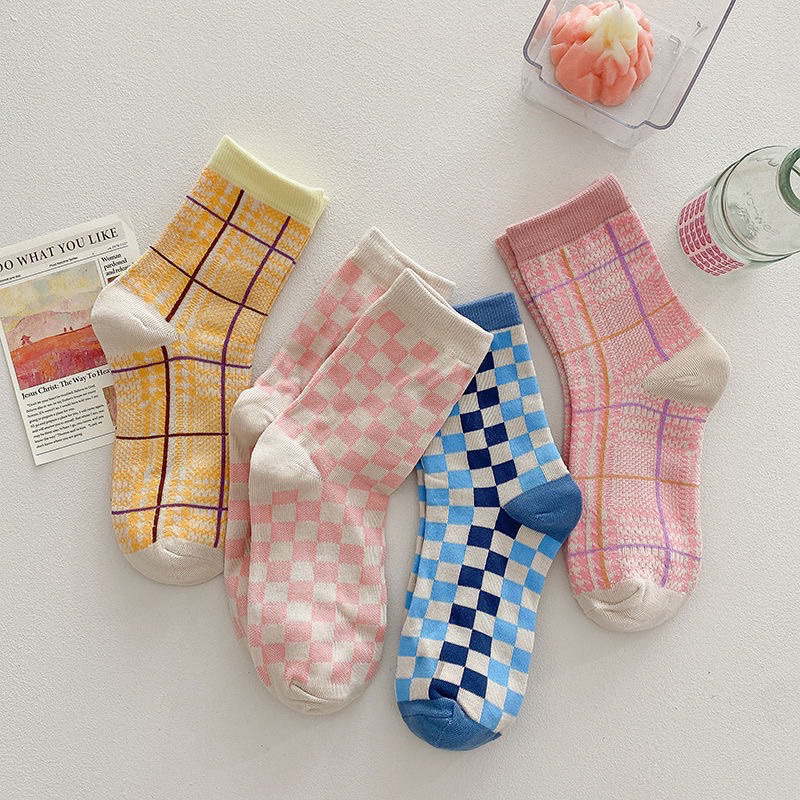 Kaos Kaki Panjang Kotak-Kotak Checkboard Pria Wanita