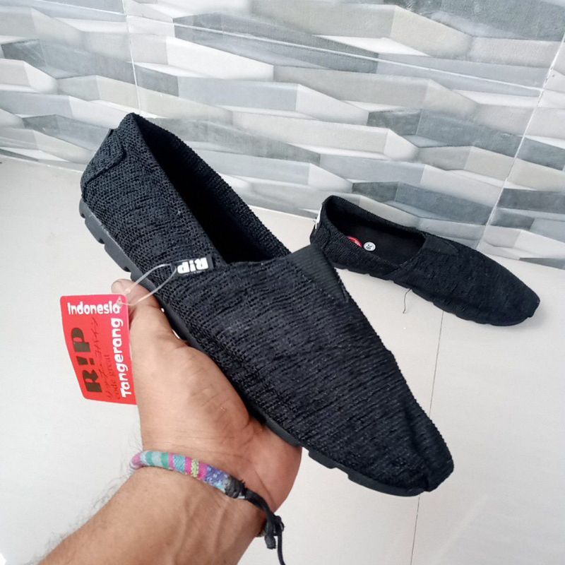 Sepatu slipon RP COBAIN brand lokal bukan Wakai bukan tom