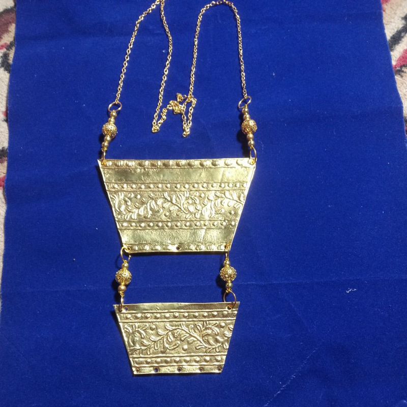 kalung adat Manggarai laki-laki