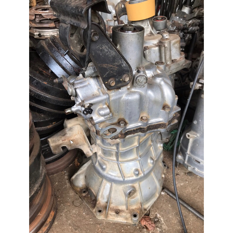 Tranmisi Perseneling Gearbox Mobil T120SS SS Futura Injeksi Original