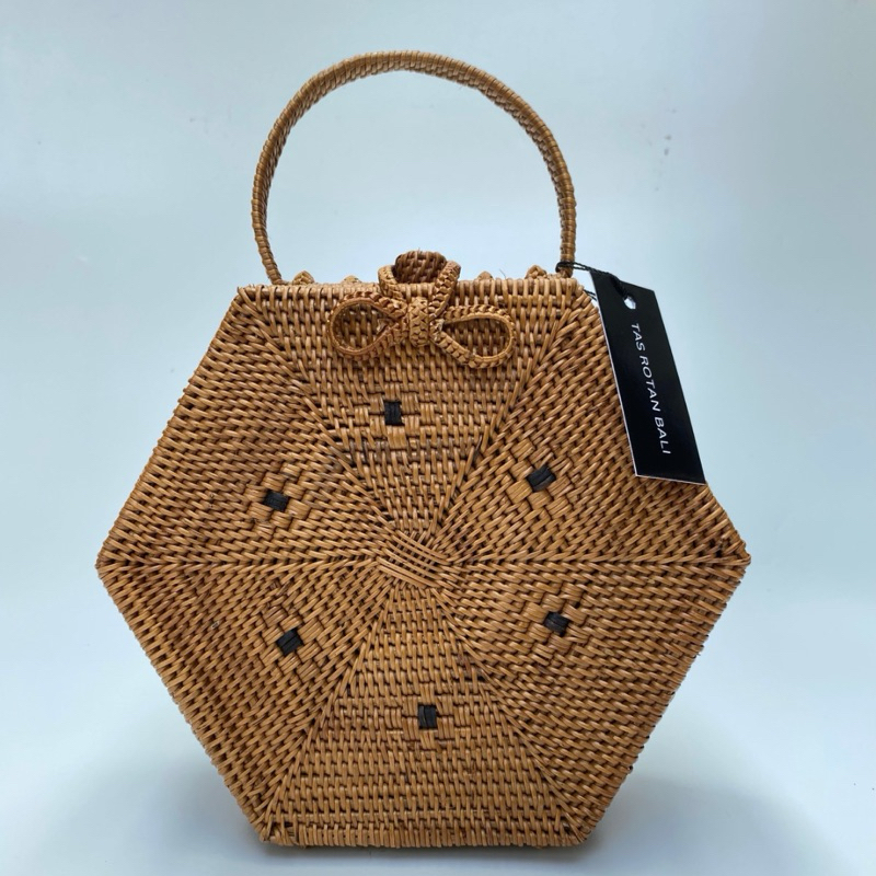 TAS JINJING | TAS ATE | TAS ROTAN BALI | TAS PESTA | TAS WANITA