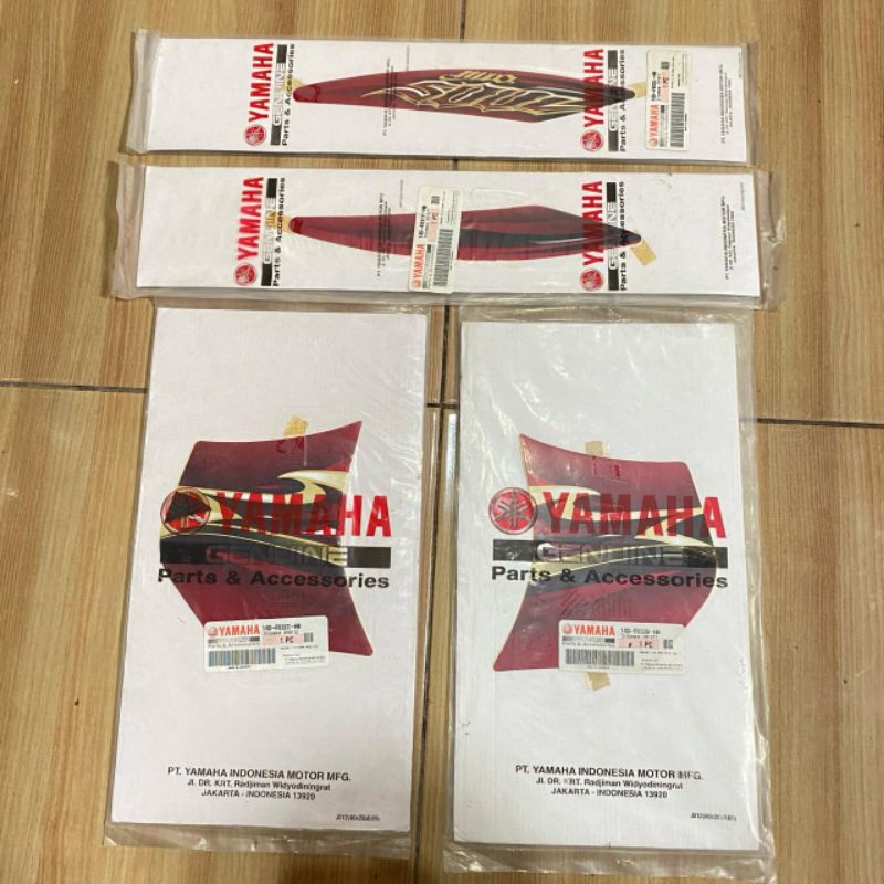 Striping stiker bagian panel body depan Yamaha Mio Soul 2010 MERAH original YGP