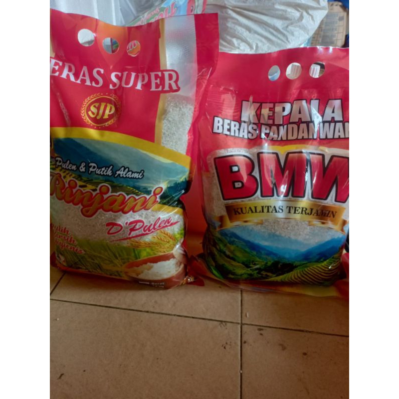 

BERAS PREMIUM | KETUPAT PANDAN | BMW | TIGA JERUK | D'RINJANI | ROJO LELE | SIZE 3,5Kg 5Kg