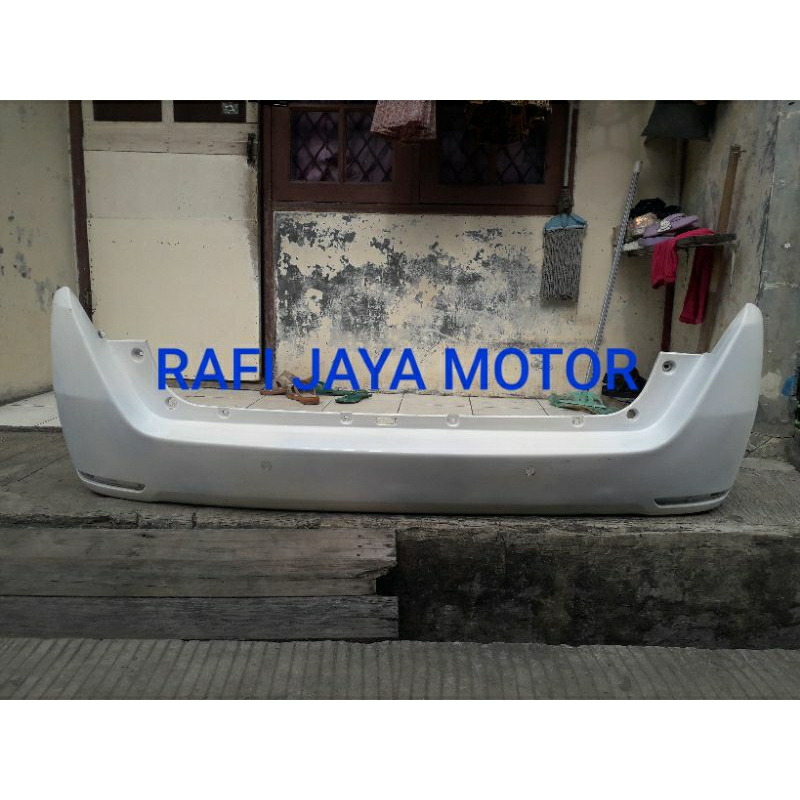 bumper belakang innova reborn
