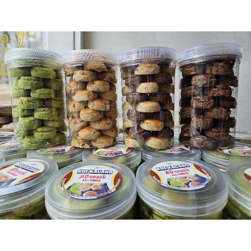 

kue kacang asli jember /kucang ori / kucang kacang hijau / kucang mix / kucang coklat /kucang jember toples 800ml