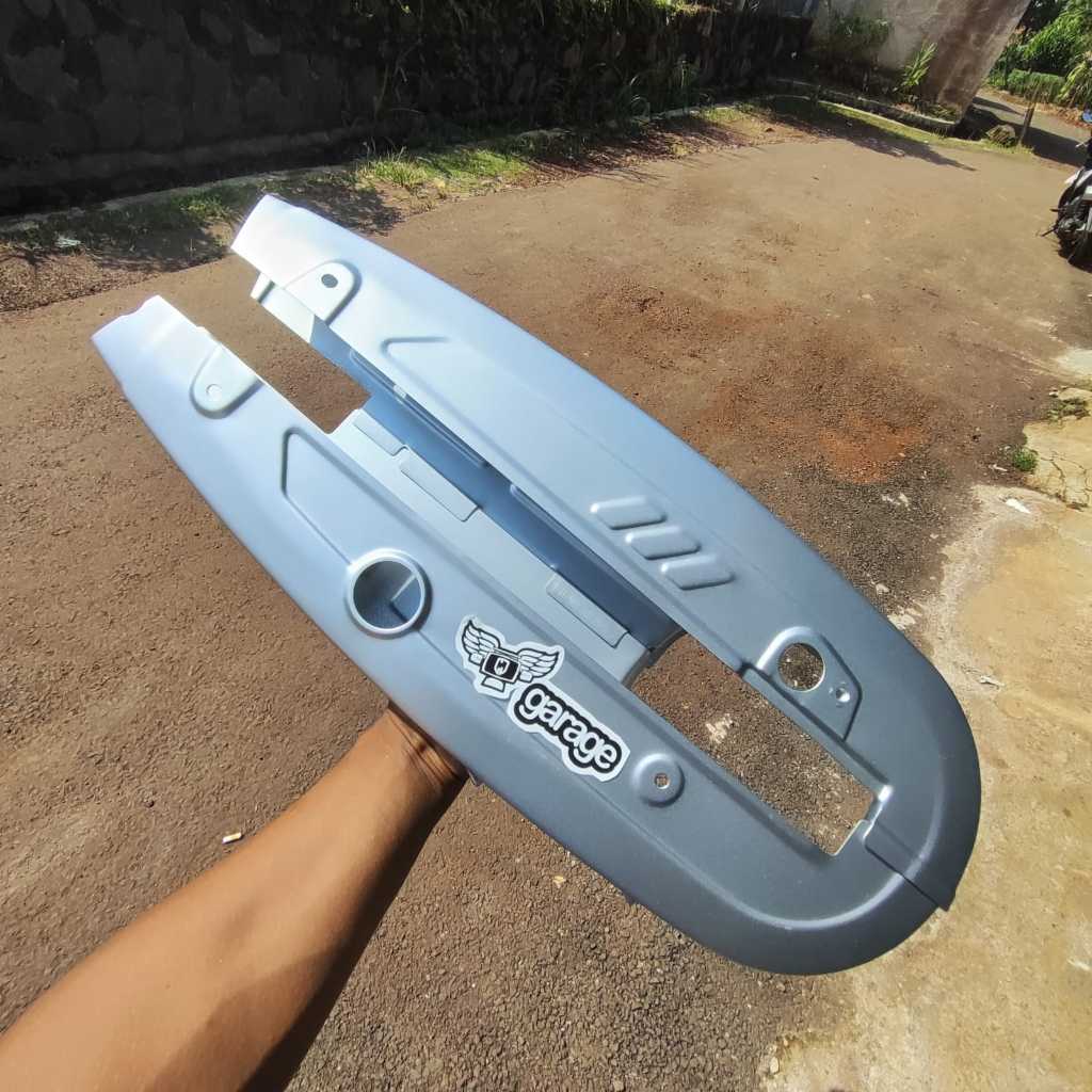 Stengkas Honda grand Tutup rantai Astrea grand bulus setengkas  legenda 1 legenda 2 Silver