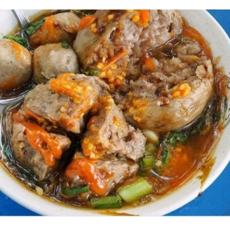 

Bakso jumbo isi daging cincang
