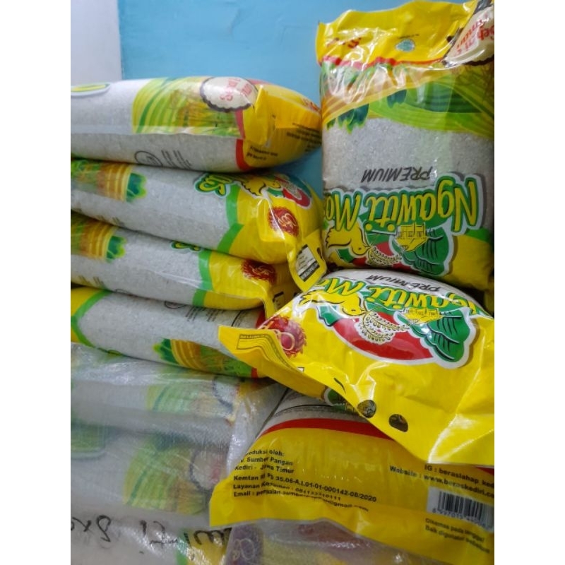 

beras NGAWITI PREMIUM 5KG (SMG)