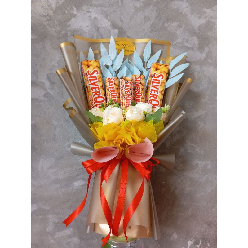 

Buket Silverqueen Hits bervariasi Bunga Cantik