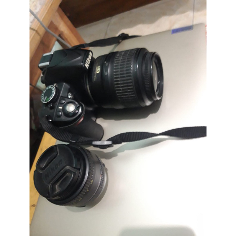 Nikon D3100 + Lensa kit + Lensa fix 50 mm