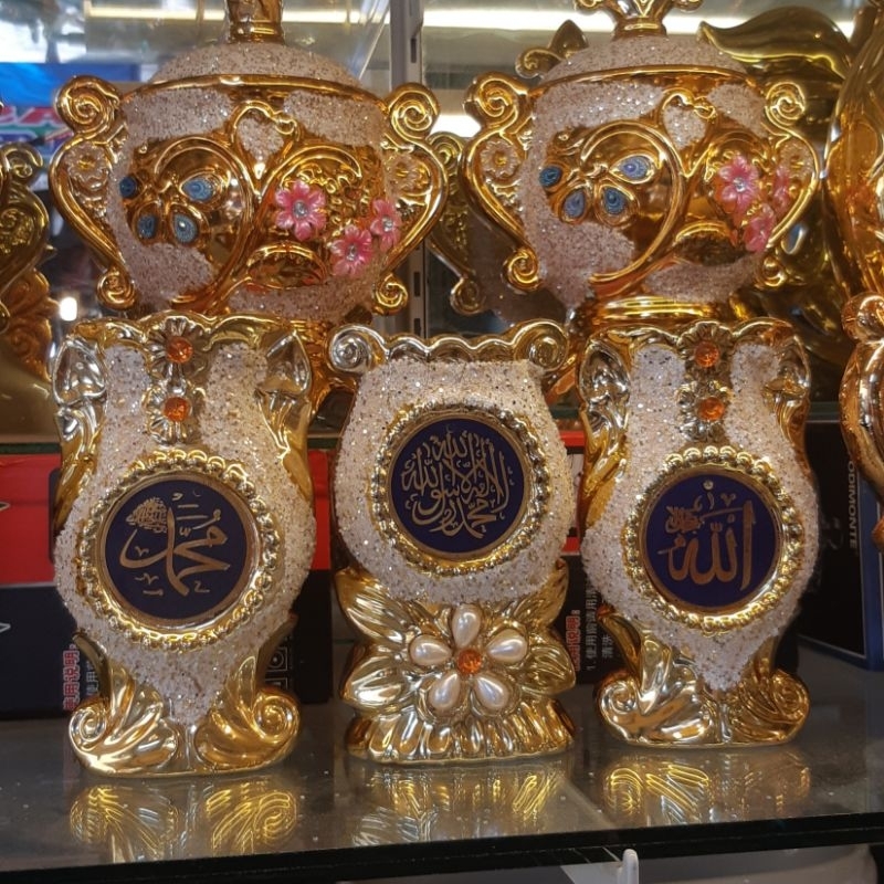 3 Pcs Pajangan Guci Allah Muhammad Warna Gold Motif Pasir Mas Hiasan Lemari Kaca Pajangan Lemari Sud