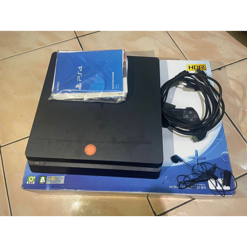 Playstation 4 slim 1TB