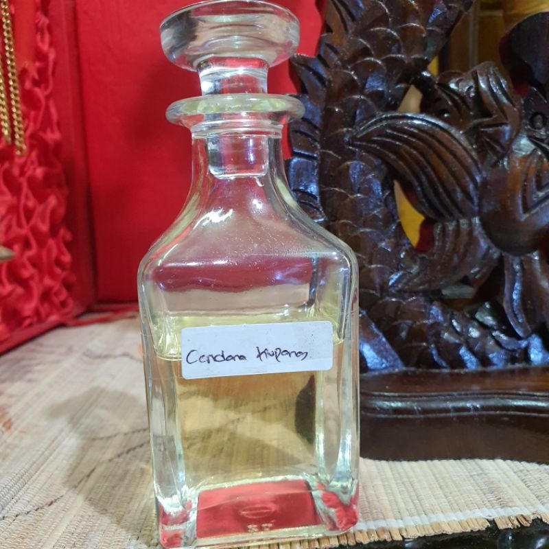 Minyak Cendana Kupang Sulingan Asli