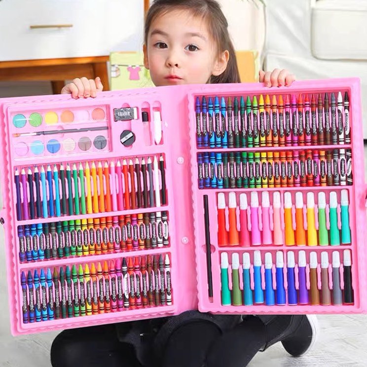 

Diskon sekarang Crayon Set Peralatan Gambar Lukis Pensil Warna Art Set isi 15 pcs Kualitas Premium