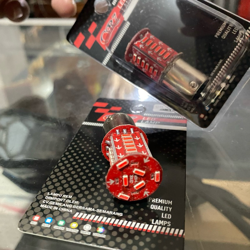 Dop Lampu stop Led universal motor mobil kedip running ranning merah