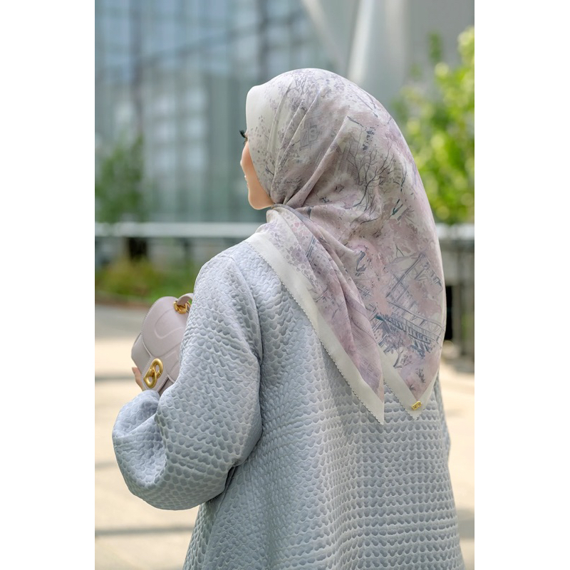 Buttonscarves New York 3 Courage Square - Little Italy | ADA SHOPEE VIDEO