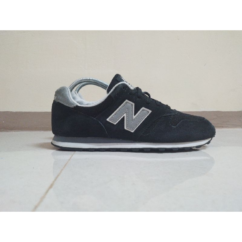 New balance 373 black silver