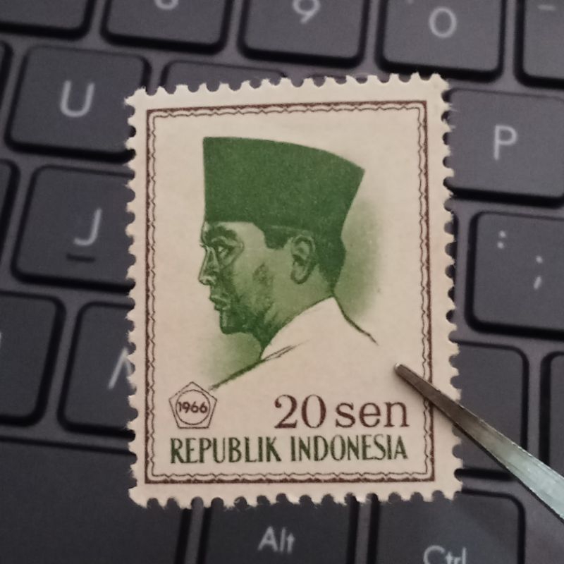 Perangko Kuno Soekarno 20 Sen Mint - Prangko