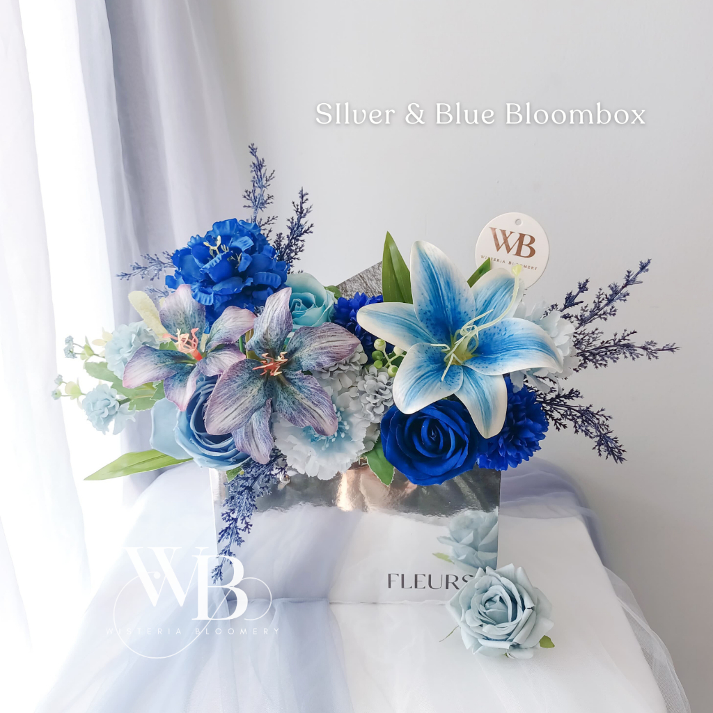 silver & blue bloombox / boyfriend bloombox / bunga buat mas pacar / bunga wisuda / bunga peresmian 
