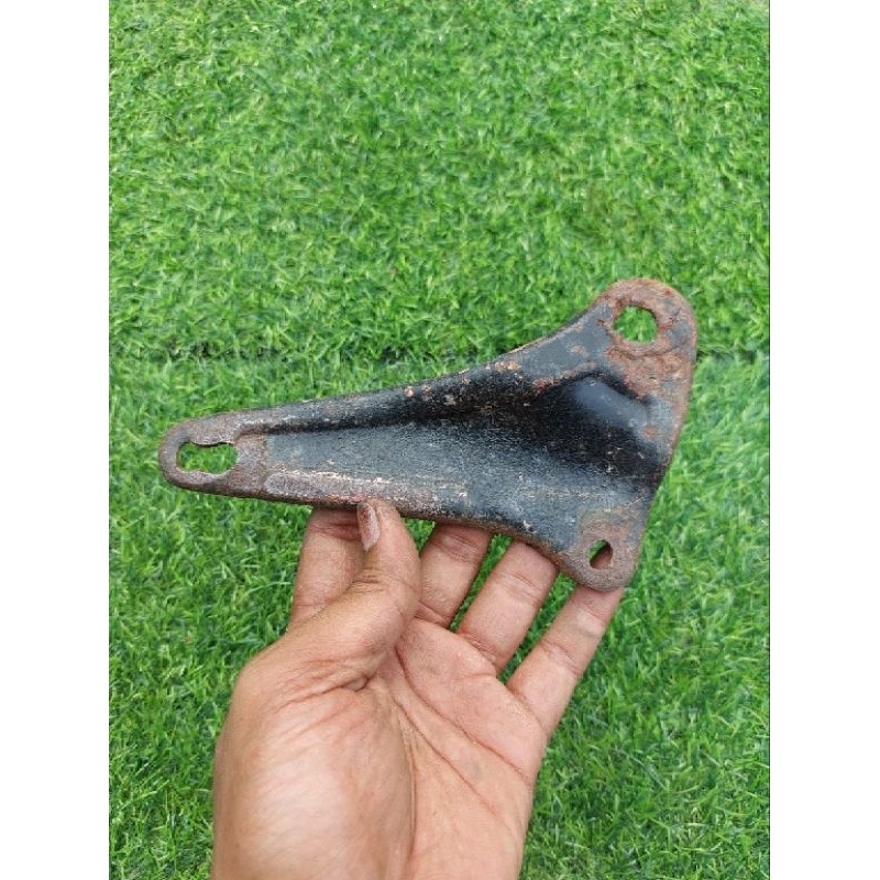 Breket Pangkon Knalpot Honda C70 C50 Pispot Original