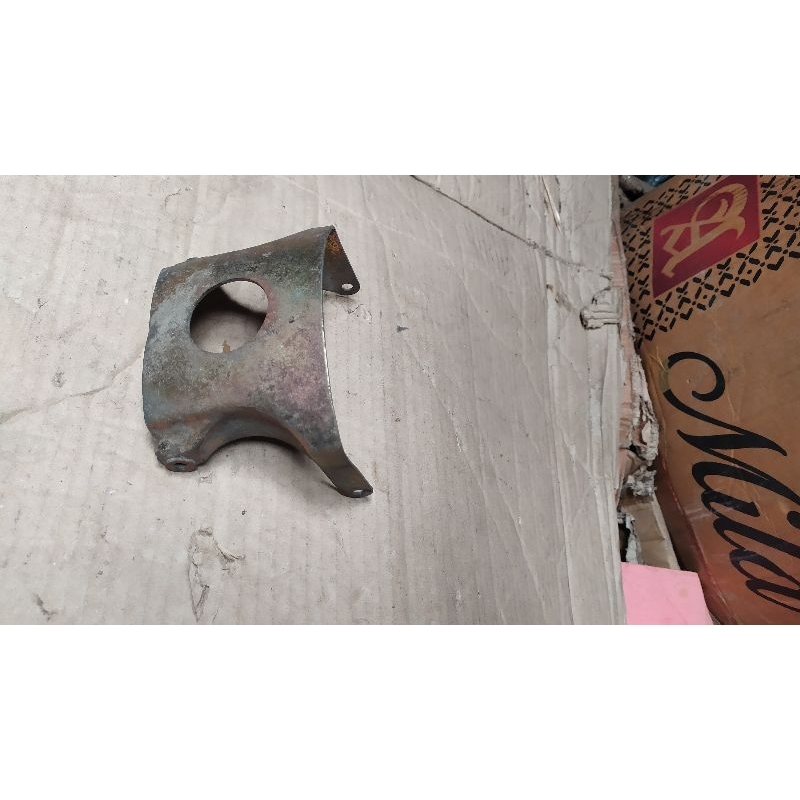 breket dudukan spakbor depan Honda Tiger Revo original copotan