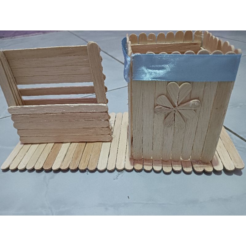 

Tempat Pensil dan Hp