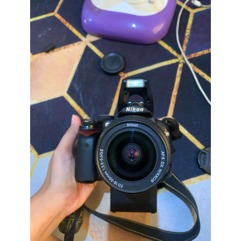 Camera Nikon D5000